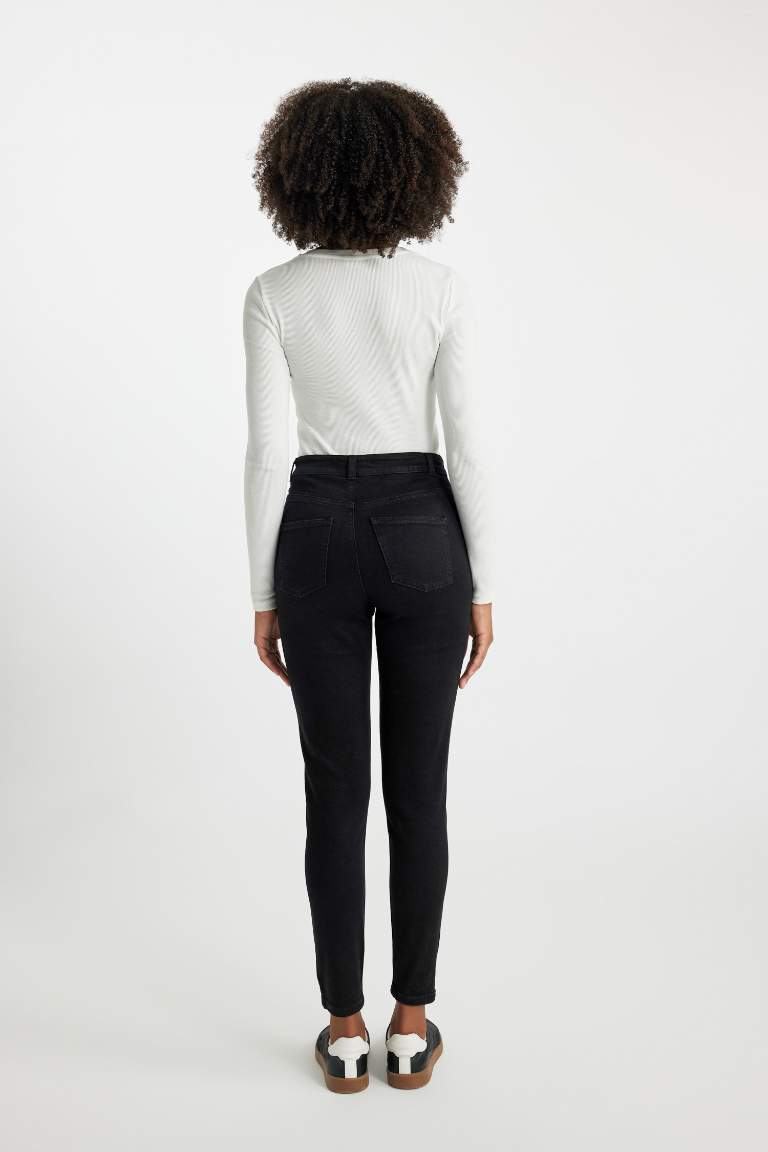 Rebeca Skinny Fit Normal Bel Dar Paça Bilek Boy Jean Pantolon