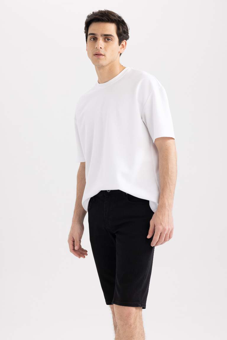 Regular Fit Normal Kalıp Norma Bel Normal Paça Jean Bermuda Şort