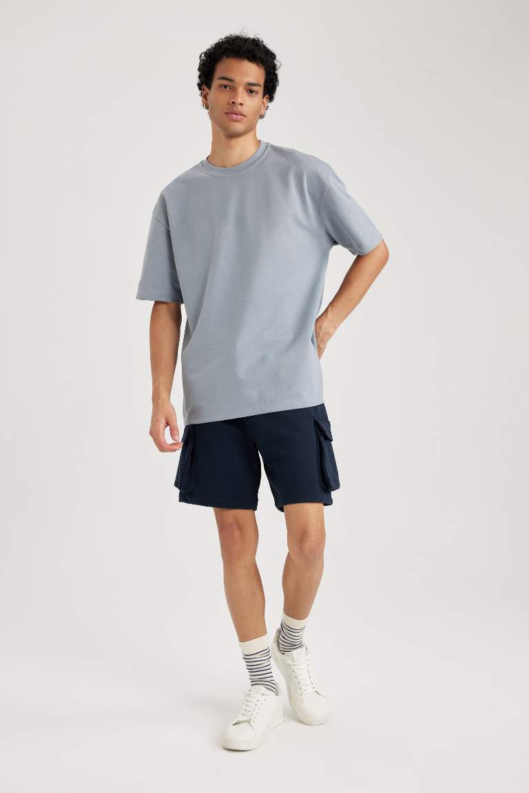Regular Fit Düz Paça Kargo Cepli Şort