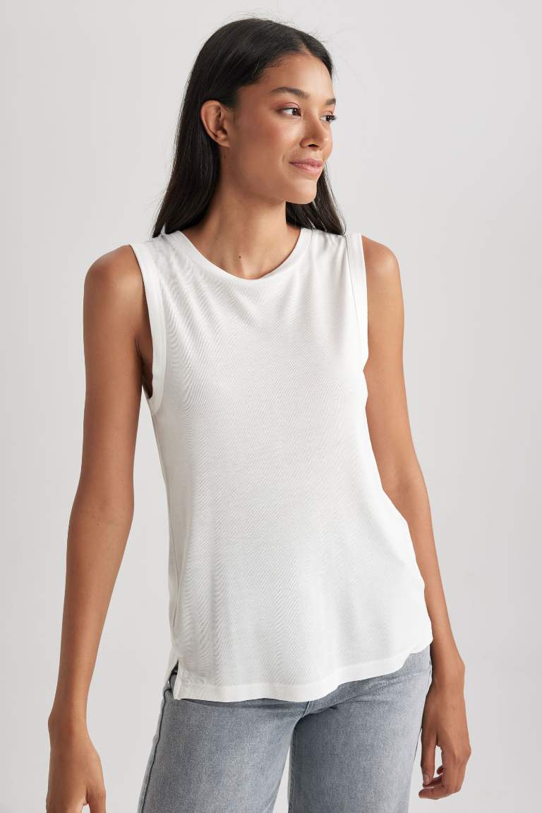 Regular Fit Bisiklet Yaka Fitilli Kaşkorse Atlet