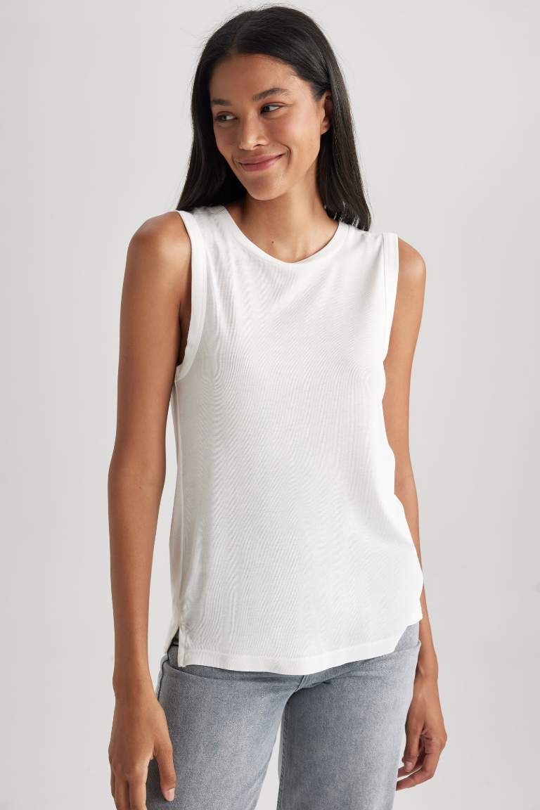 Regular Fit Bisiklet Yaka Fitilli Kaşkorse Atlet