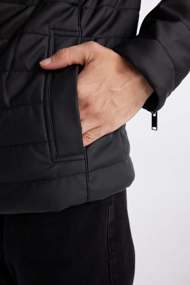 Su İtici Slim Fit Dik Yaka Suni Deri Mont