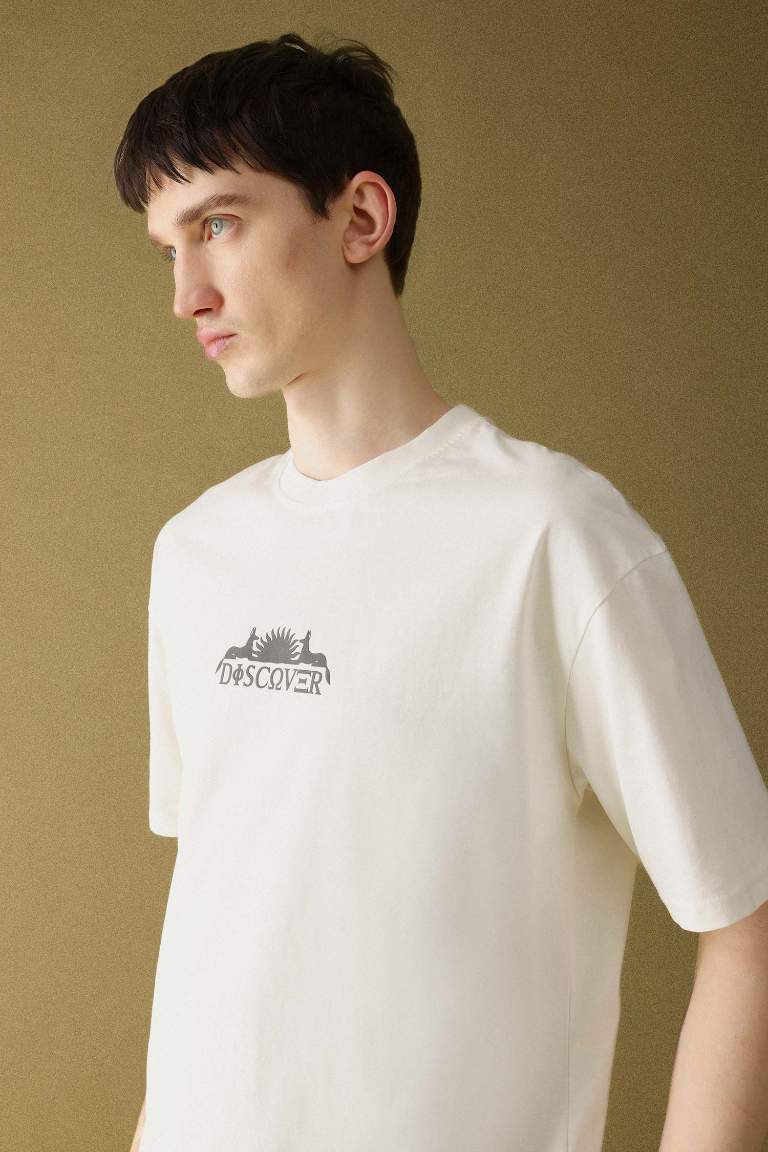 Oversize Fit Bisiklet Yaka Sırt Baskılı Kısa Kollu Tişört
