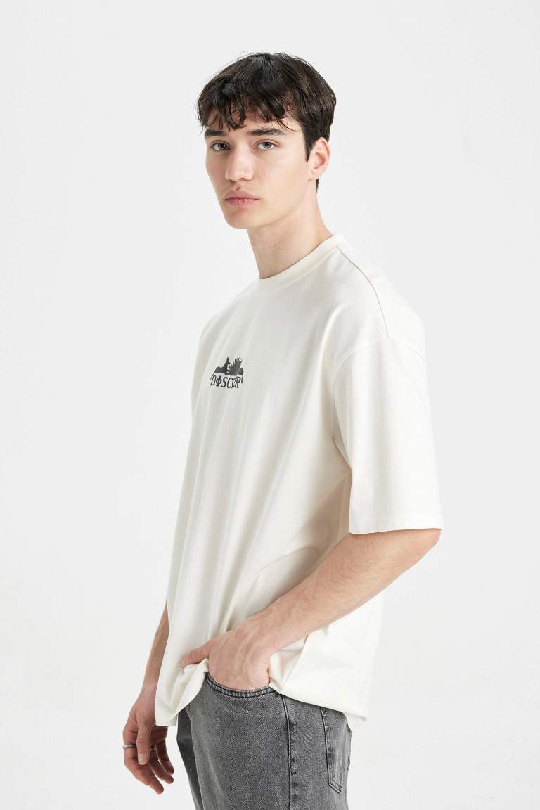 Oversize Fit Bisiklet Yaka Sırt Baskılı Kısa Kollu Tişört