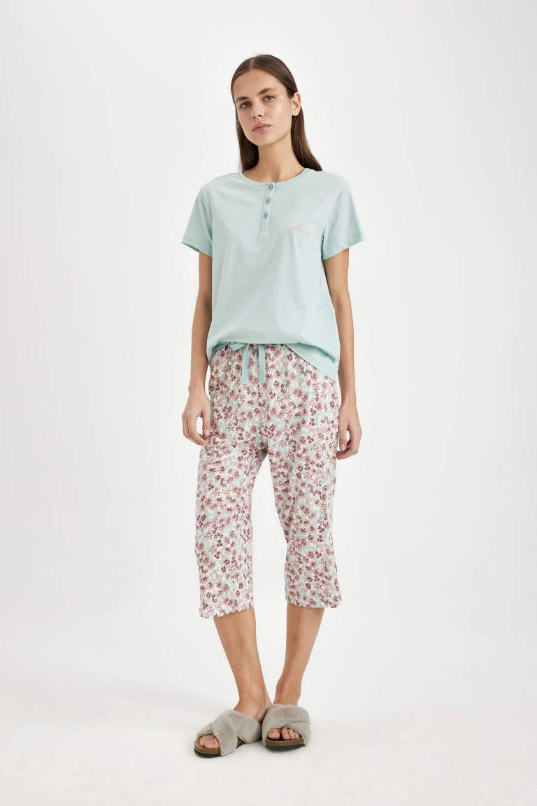 Fall in Love Desenli Kısa Kollu Kapri Pijama Takımı