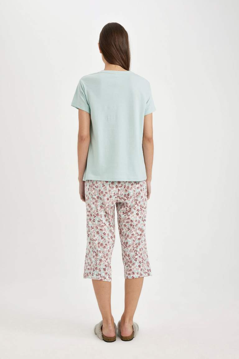 Fall in Love Desenli Kısa Kollu Kapri Pijama Takımı