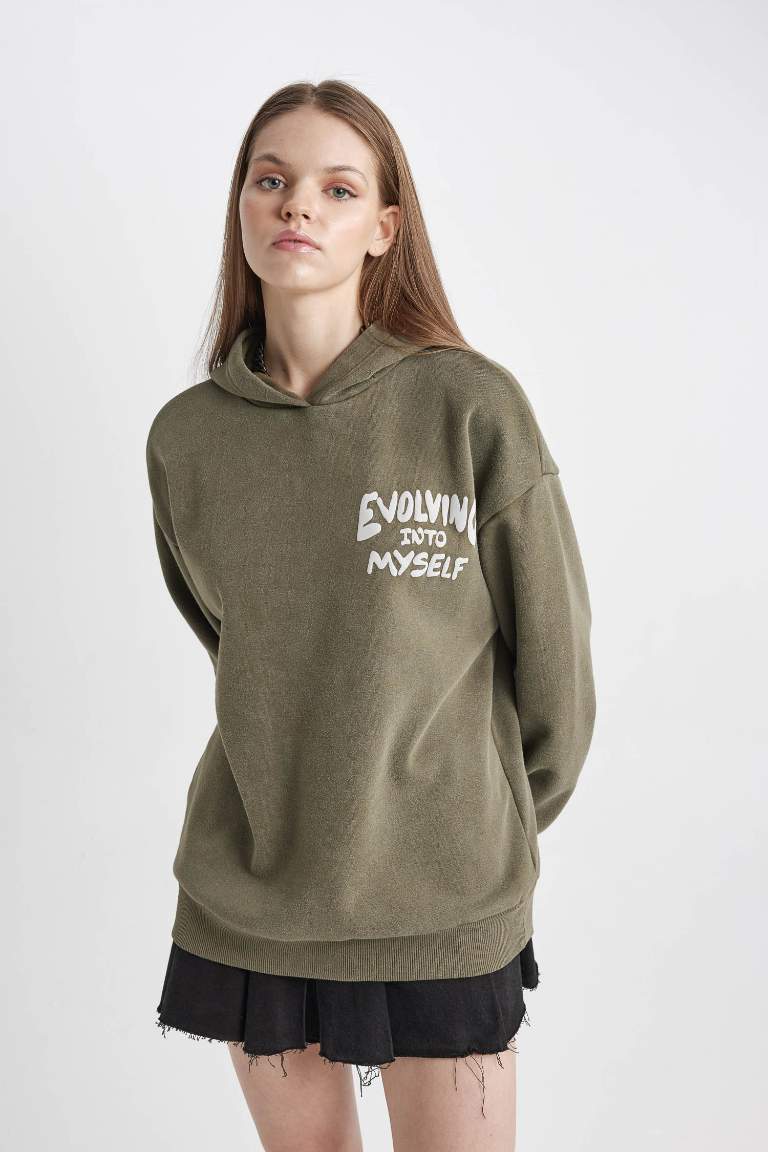 Coool Oversize Fit Sırt Baskılı Kapüşonlu Yıkamalı Soluk Efektli Sweatshirt