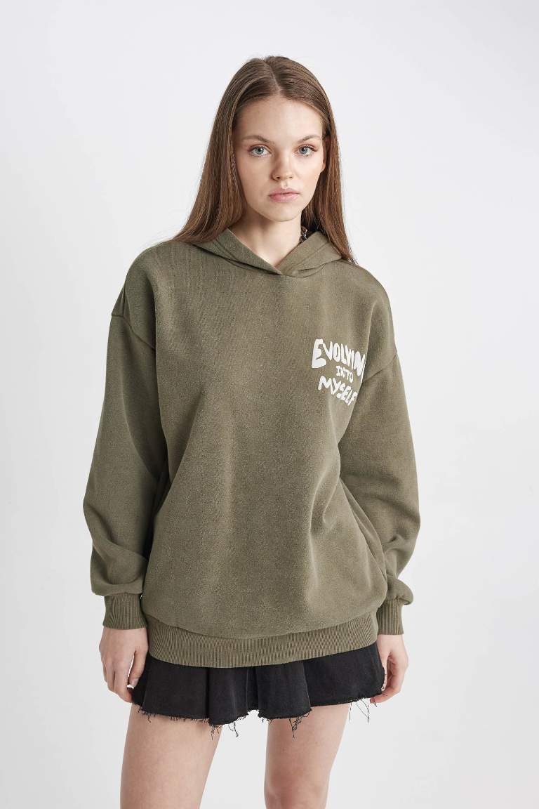Coool Oversize Fit Sırt Baskılı Kapüşonlu Yıkamalı Soluk Efektli Sweatshirt