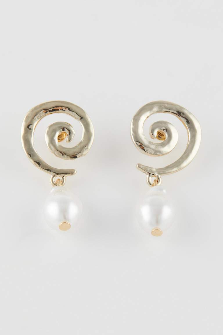 Kadın Spiral Detaylı İnci Gold Küpe