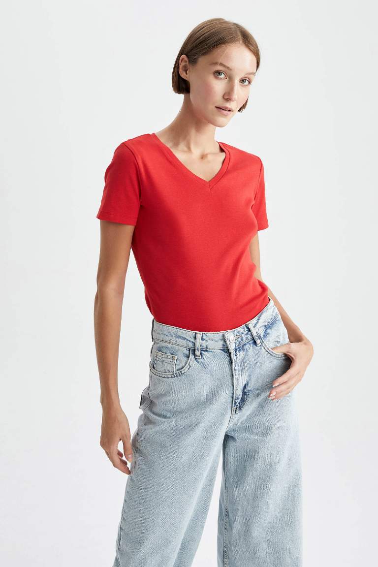 Slim Fit V Yaka Basic Kısa Kollu %100 Pamuk Tişört