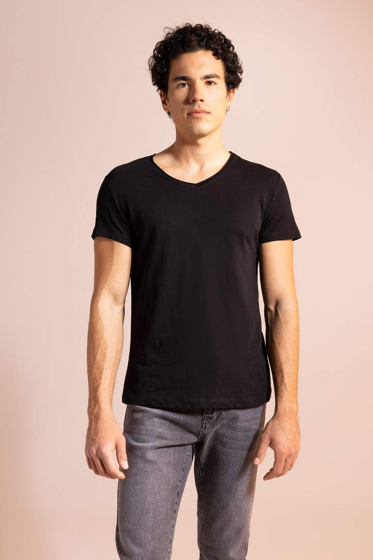 Slim Fit V Yaka Basic Kısa Kollu Tişört