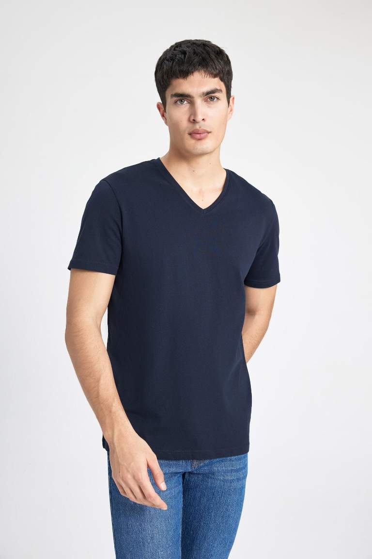 Slim Fit V Yaka Basic Kısa Kollu Tişört