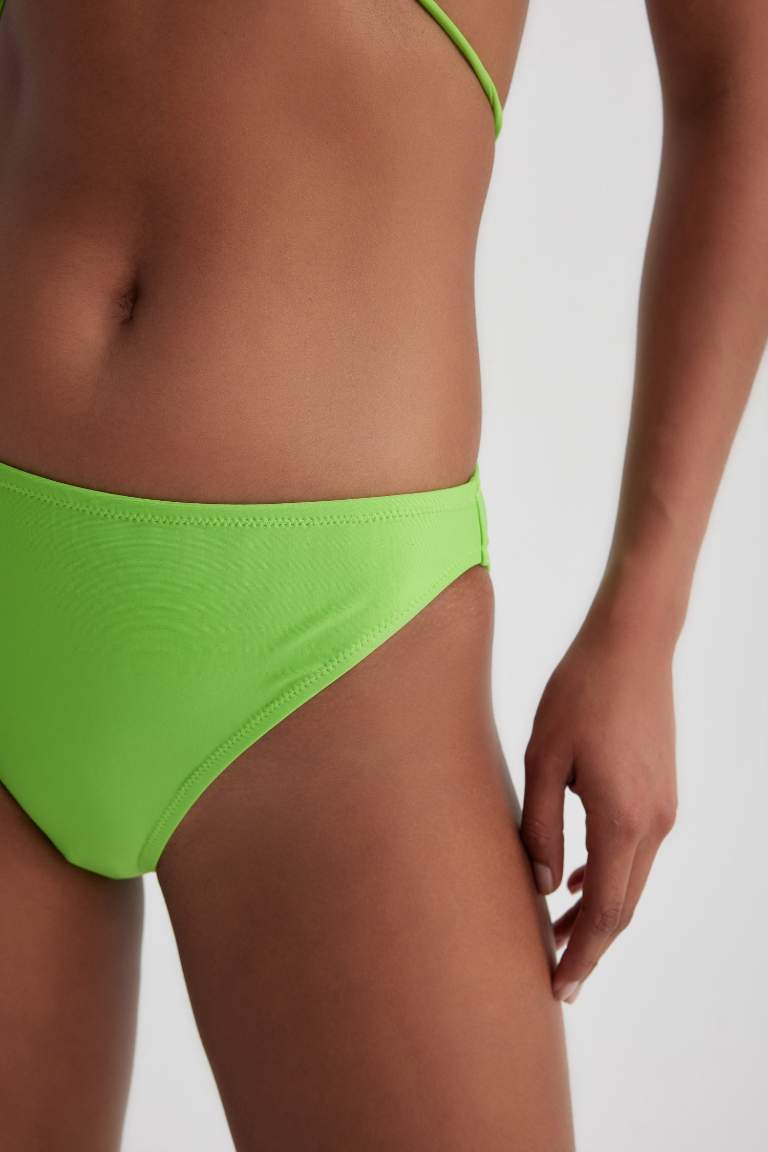 Fall in Love Regular Fit Bikini Alt