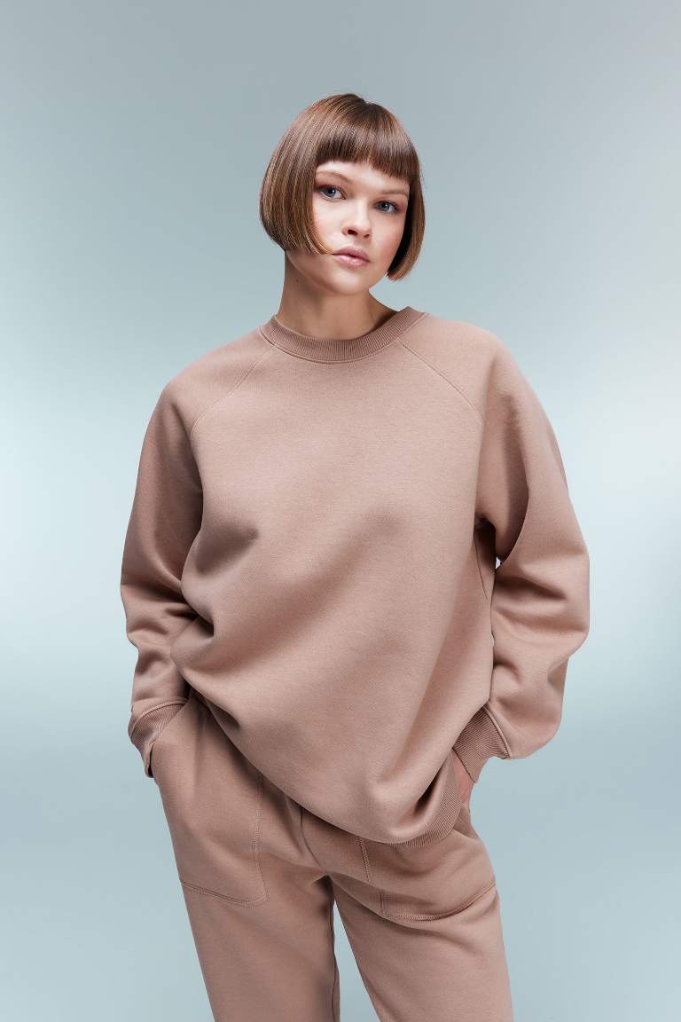 Oversize Fit Bisiklet Yaka Kalın Sweatshirt