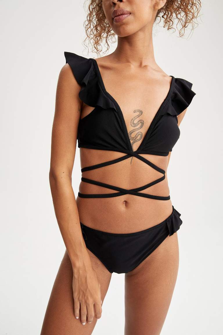 Black WOMAN Tie Detailed Triangle Bikini Top 2178036 DeFacto