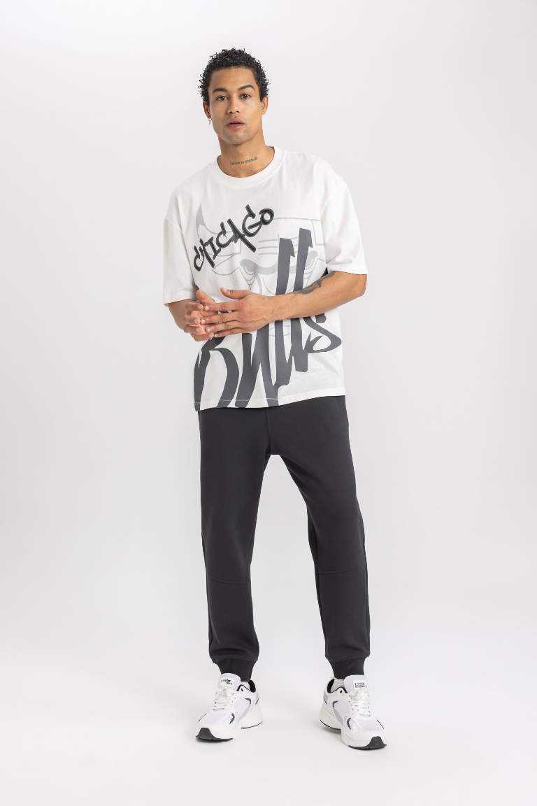 DeFactoFit NBA Chicago Bulls Oversize Fit Bisiklet Yaka Kısa Kollu Tişört