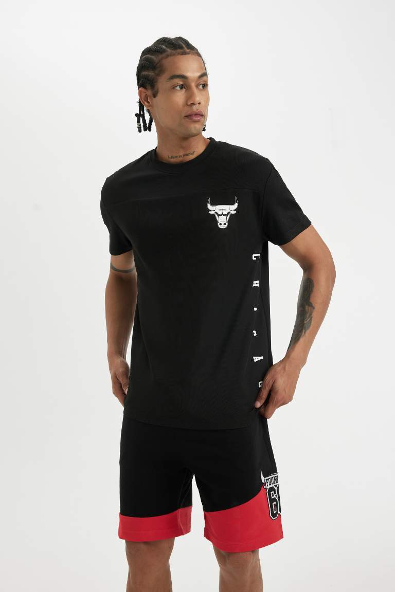 DeFactoFit NBA Chicago Bulls Standart Fit Bisiklet Yaka Ağır Kumaş Kısa Kollu Tişört