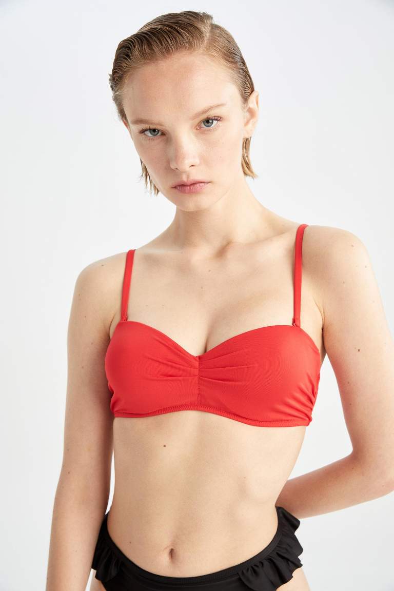 Red WOMAN Regular Fit Strappy Bikini Top 2418613 DeFacto