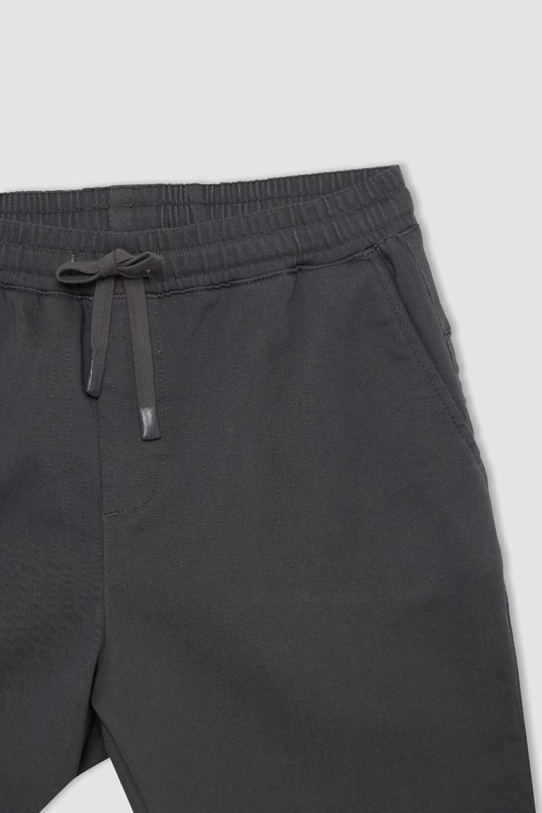 Slim Fit Esnek Belli Basic Şort