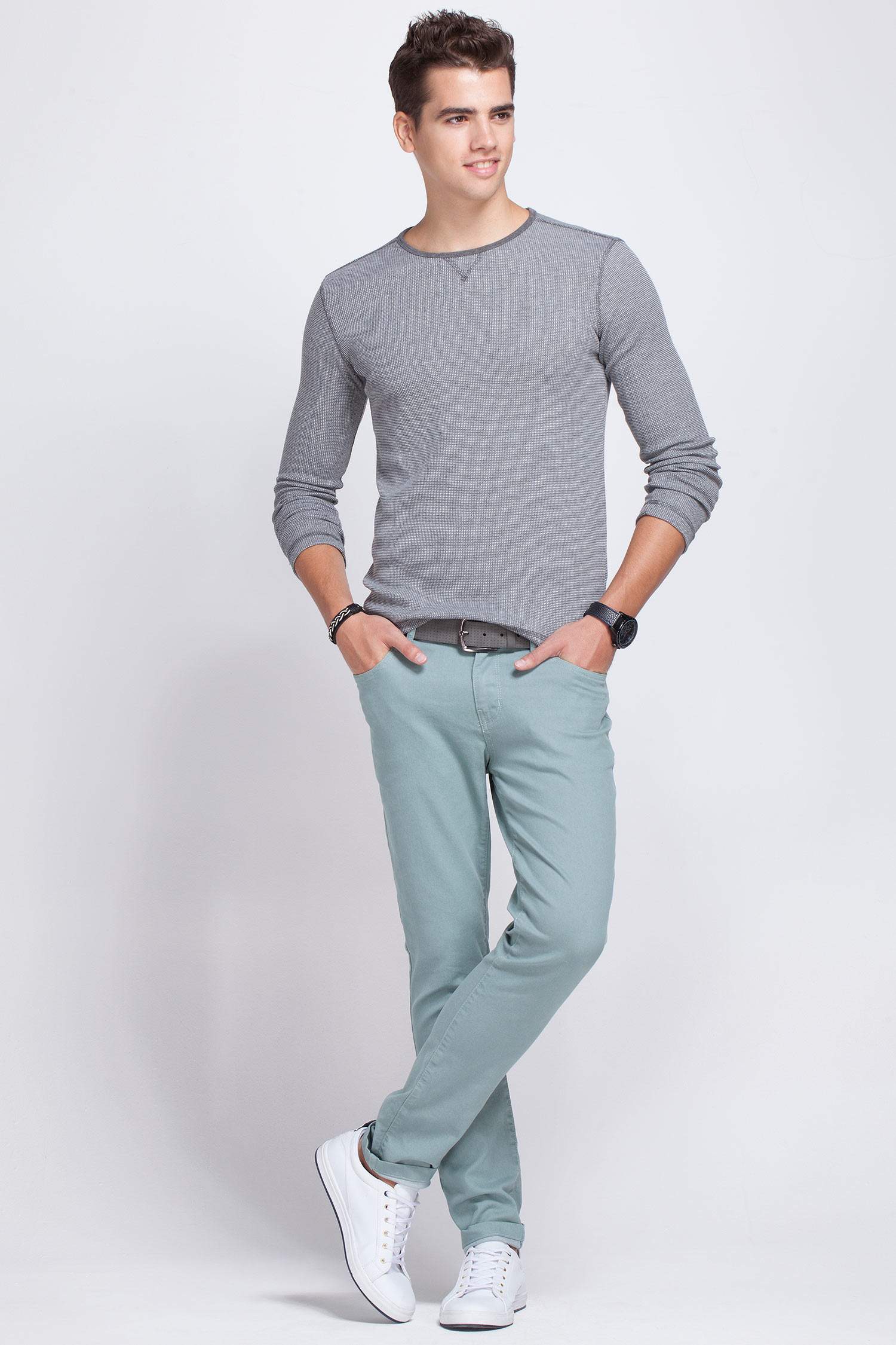 Defacto Trend Pantolon. 2 Defacto Trend Pantolon. 2