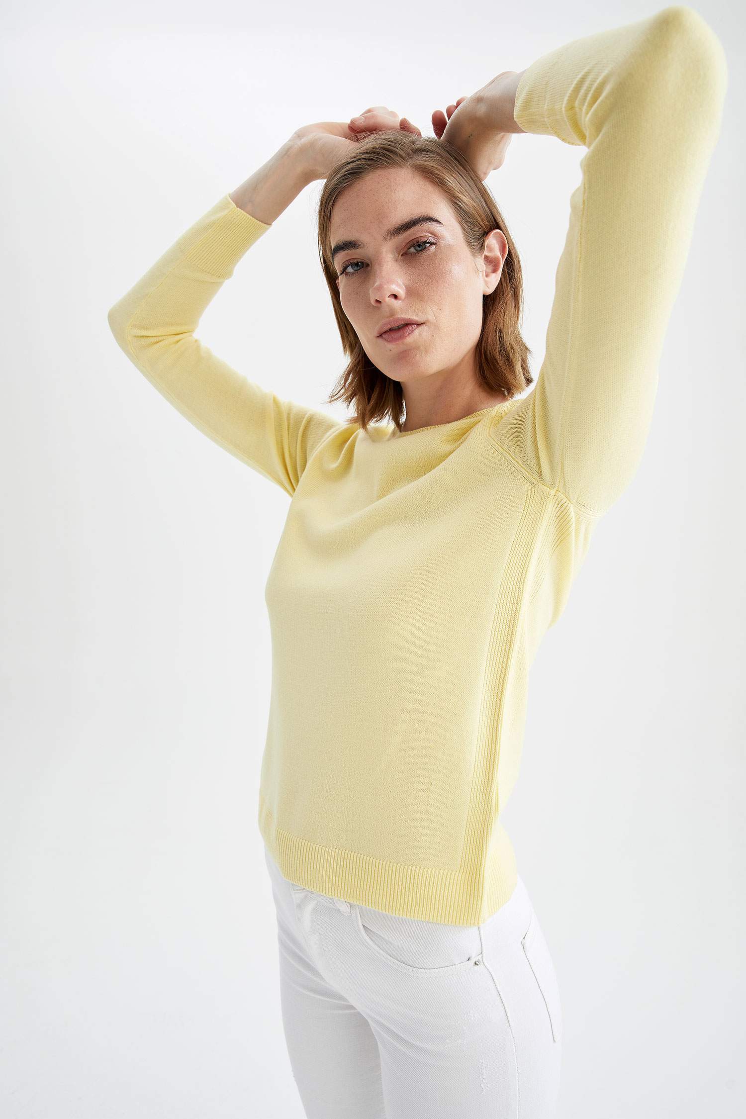 Basic Bisiklet Yaka Relax Fit Ekstra Yumuşak Kaşmir Dokulu Triko Kazak
