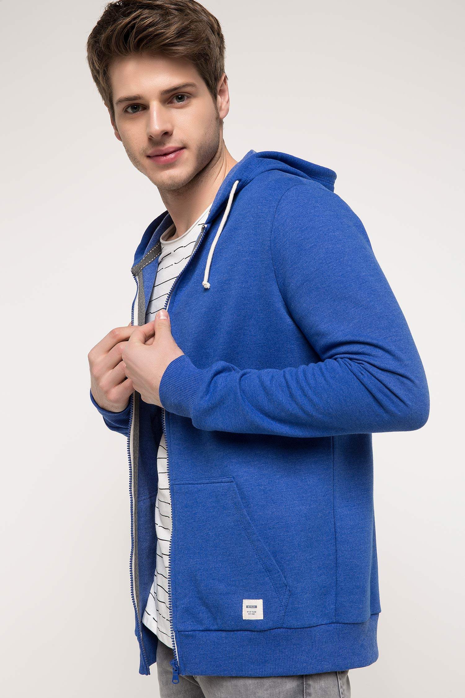 Defacto Basic Kapüşonlu Sweatshirt Hırka. 1 Defacto Basic Kapüşonlu Sweatshirt Hırka. 1