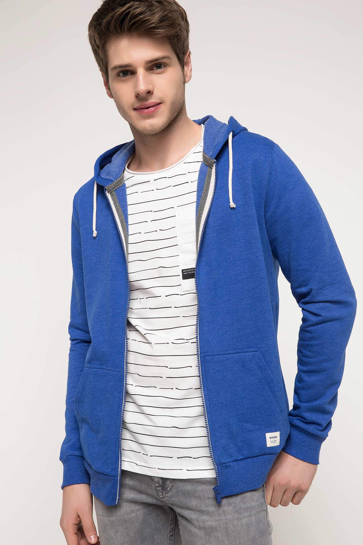 Defacto Basic Kapüşonlu Sweatshirt Hırka. 3 Defacto Basic Kapüşonlu Sweatshirt Hırka. 3