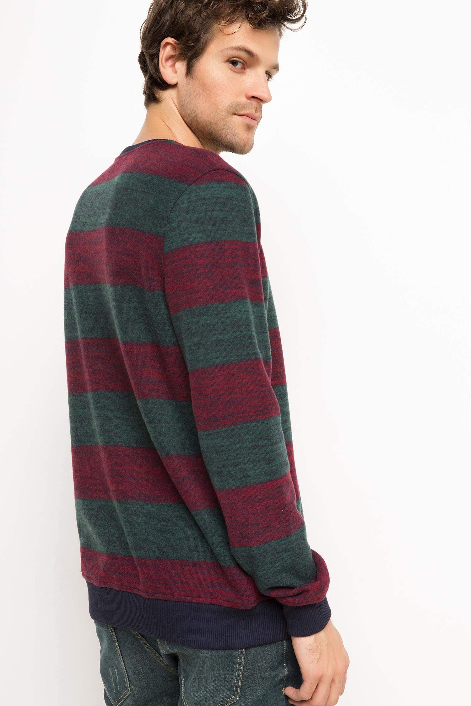 Defacto Çizgili Sweatshirt. 3 Defacto Çizgili Sweatshirt. 3
