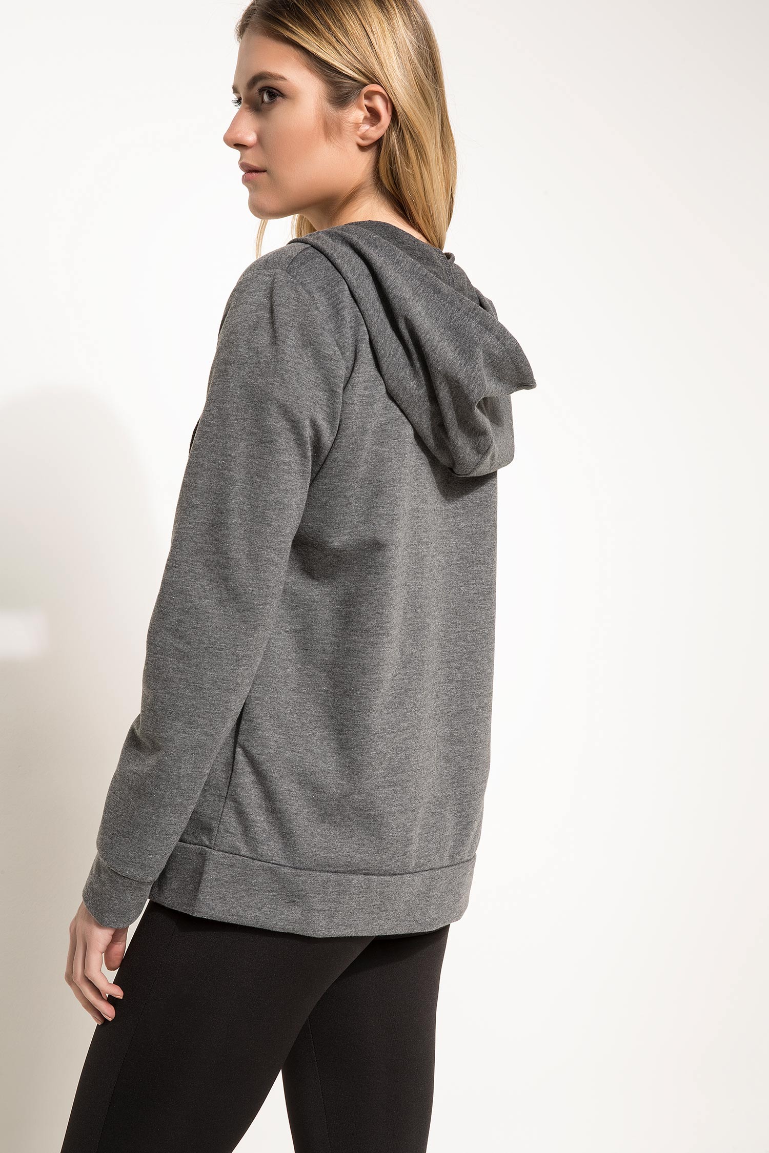 Defacto Kapüşonlu Sweatshirt. 3 Defacto Kapüşonlu Sweatshirt. 3