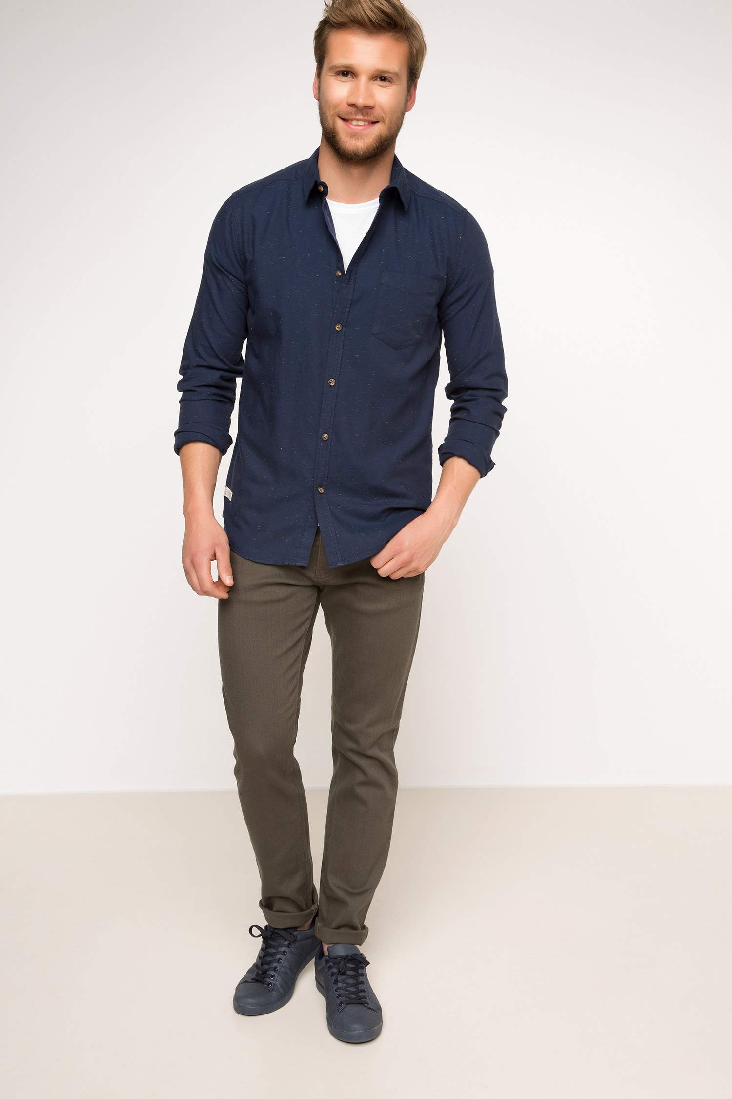 Defacto Nopeli Gömlek. 2 Defacto Nopeli Gömlek. 2