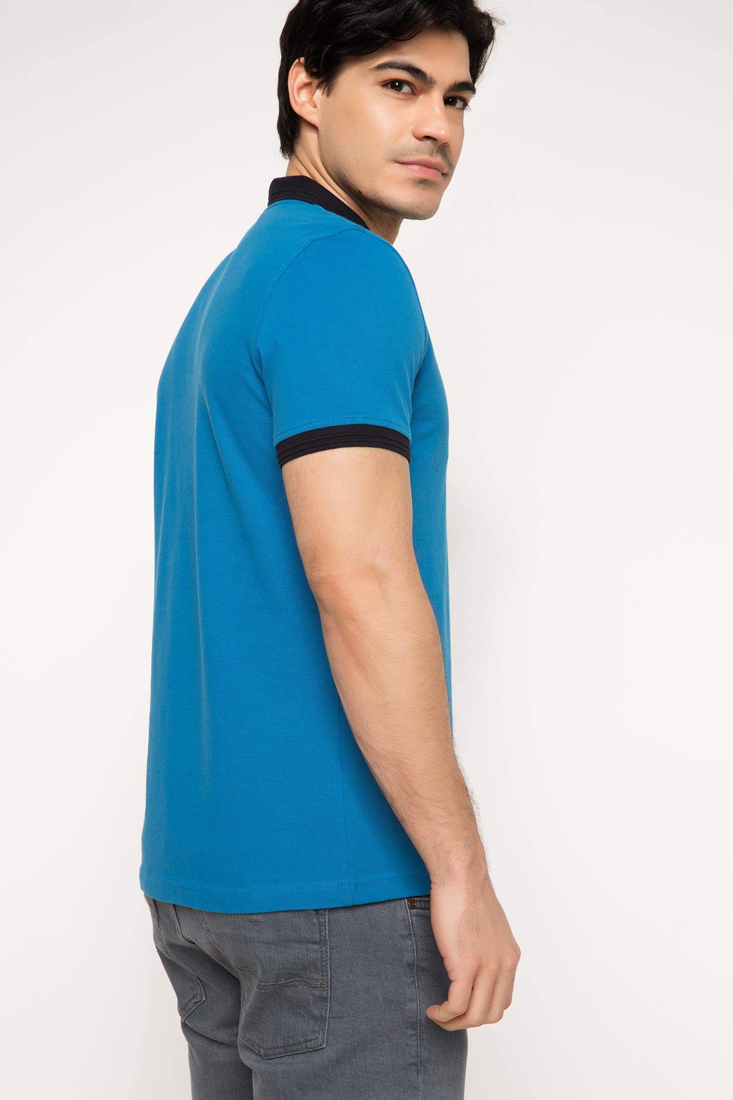Defacto Basic Slim Fit Polo T-shirt. 3 Defacto Basic Slim Fit Polo T-shirt. 3