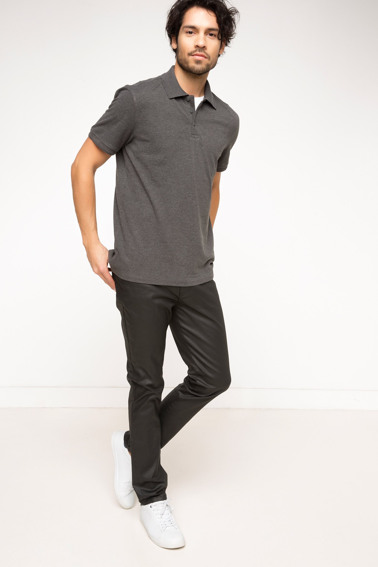 Defacto Basic Polo T-shirt. 2 Defacto Basic Polo T-shirt. 2