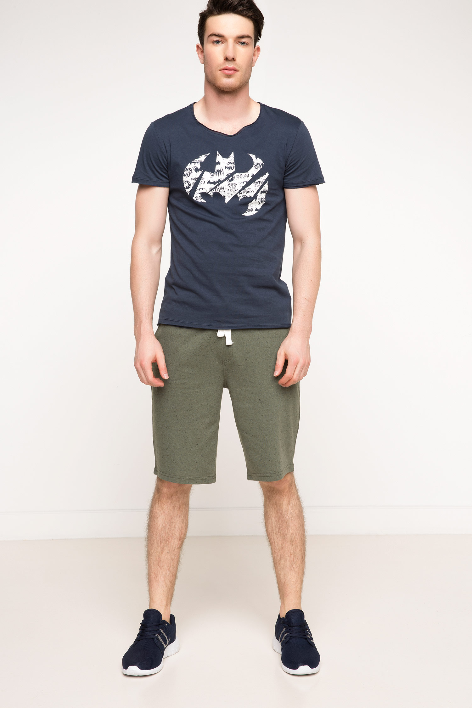 Defacto Basic Short. 2 Defacto Basic Short. 2