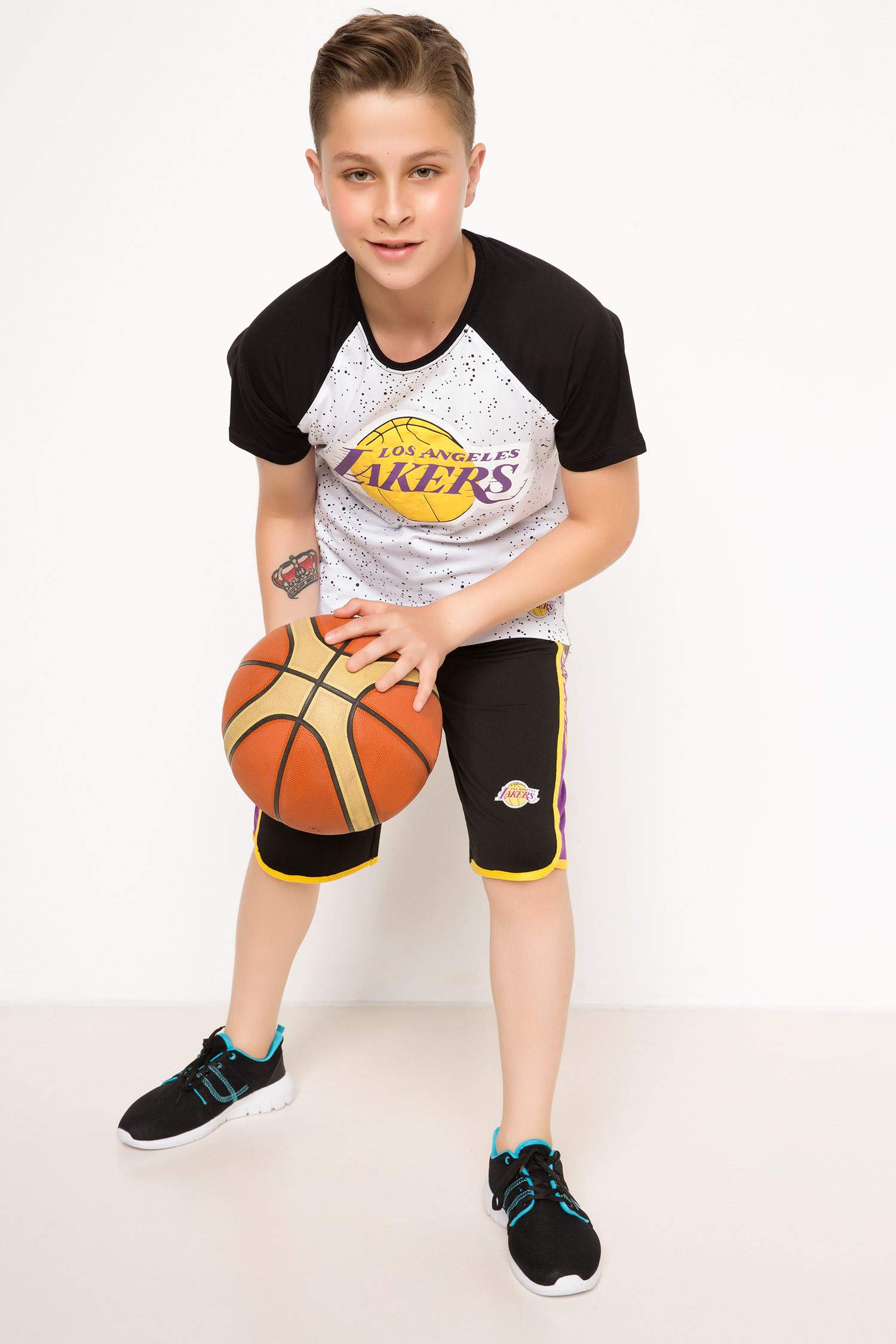 Defacto NBA Lisanslı Genç Erkek T-shirt. 2 Defacto NBA Lisanslı Genç Erkek T-shirt. 2