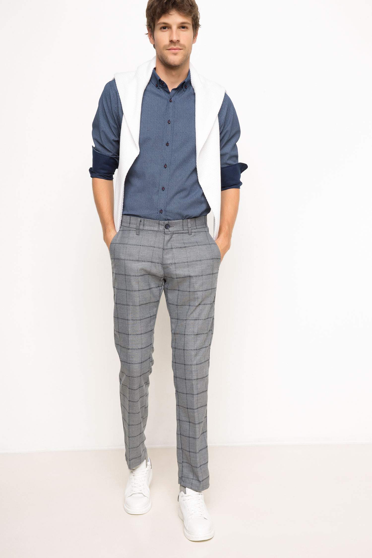 Defacto Slim Fit Chino Pantolon. 2 Defacto Slim Fit Chino Pantolon. 2