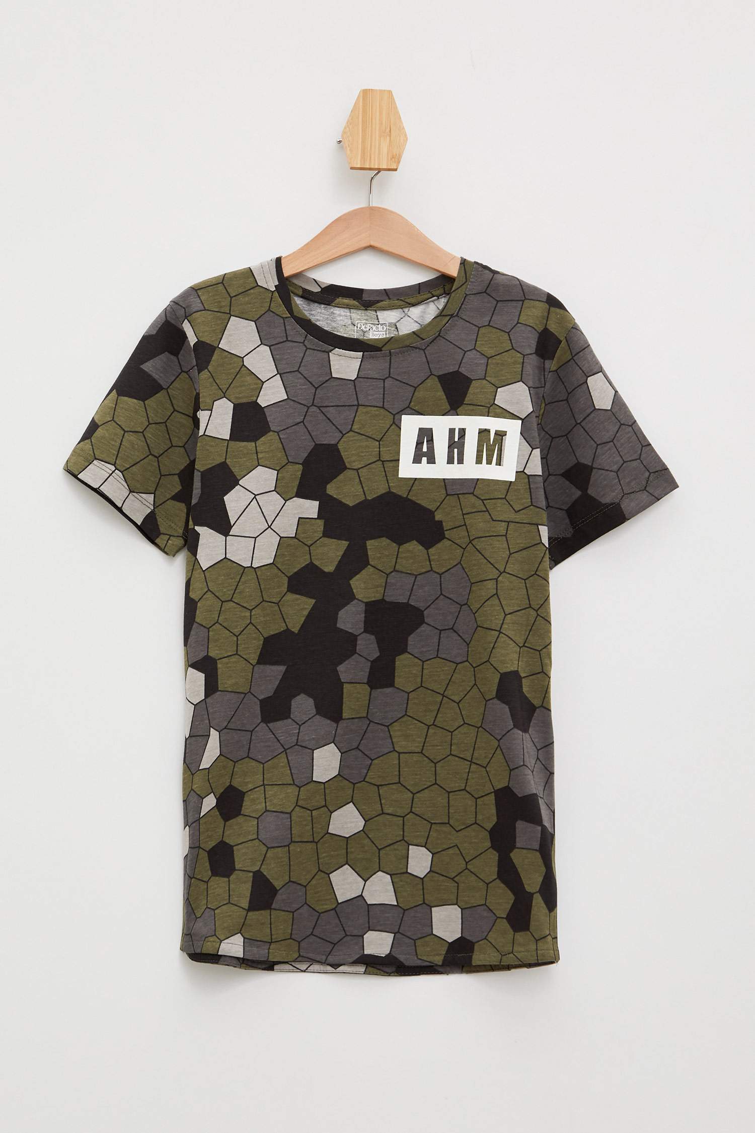 Defacto Kamuflaj Desenli Long Fit T-shirt. 1 Defacto Kamuflaj Desenli Long Fit T-shirt. 1