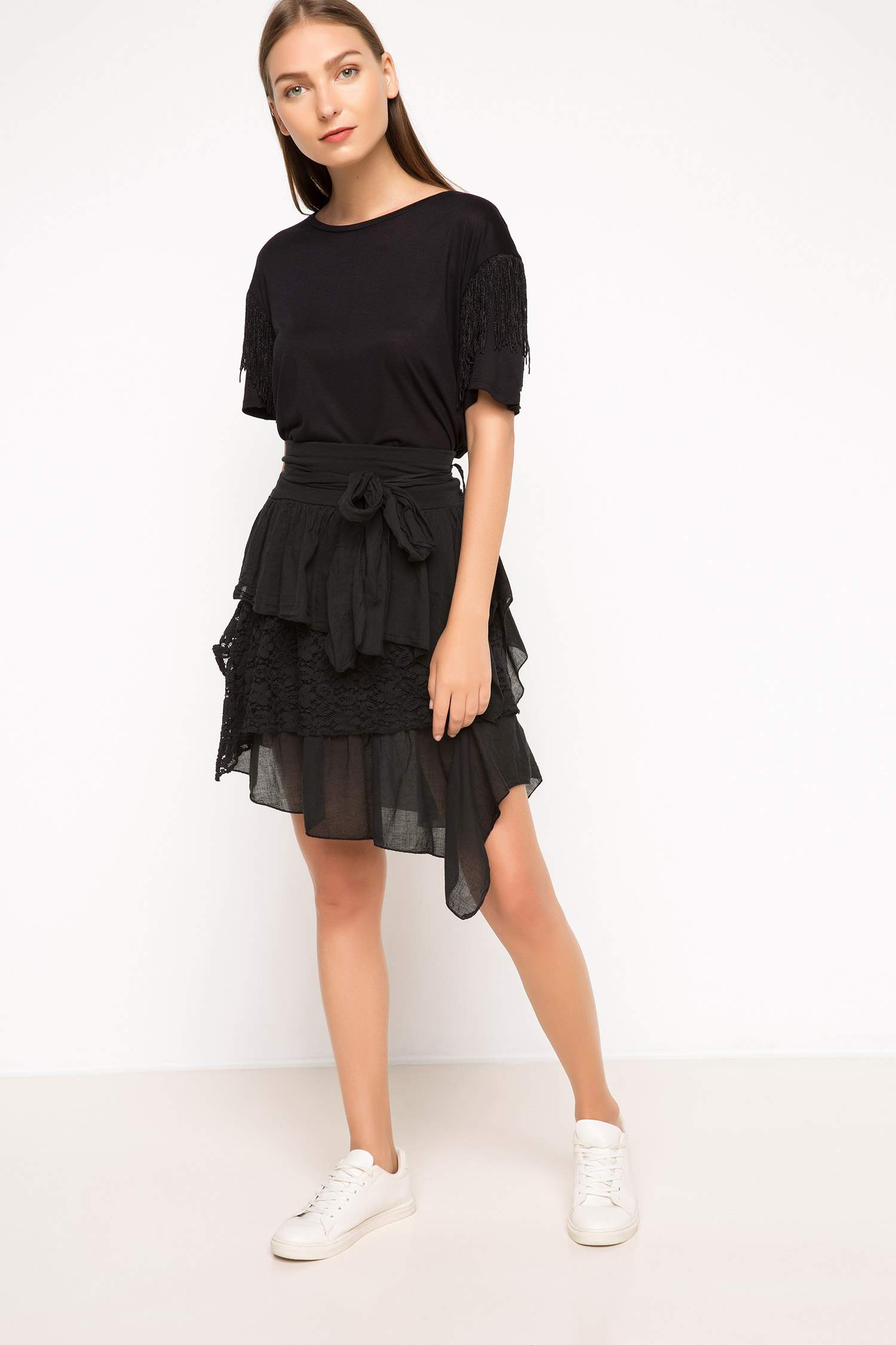 Defacto Dantelli Katlı Etek. 2 Defacto Dantelli Katlı Etek. 2