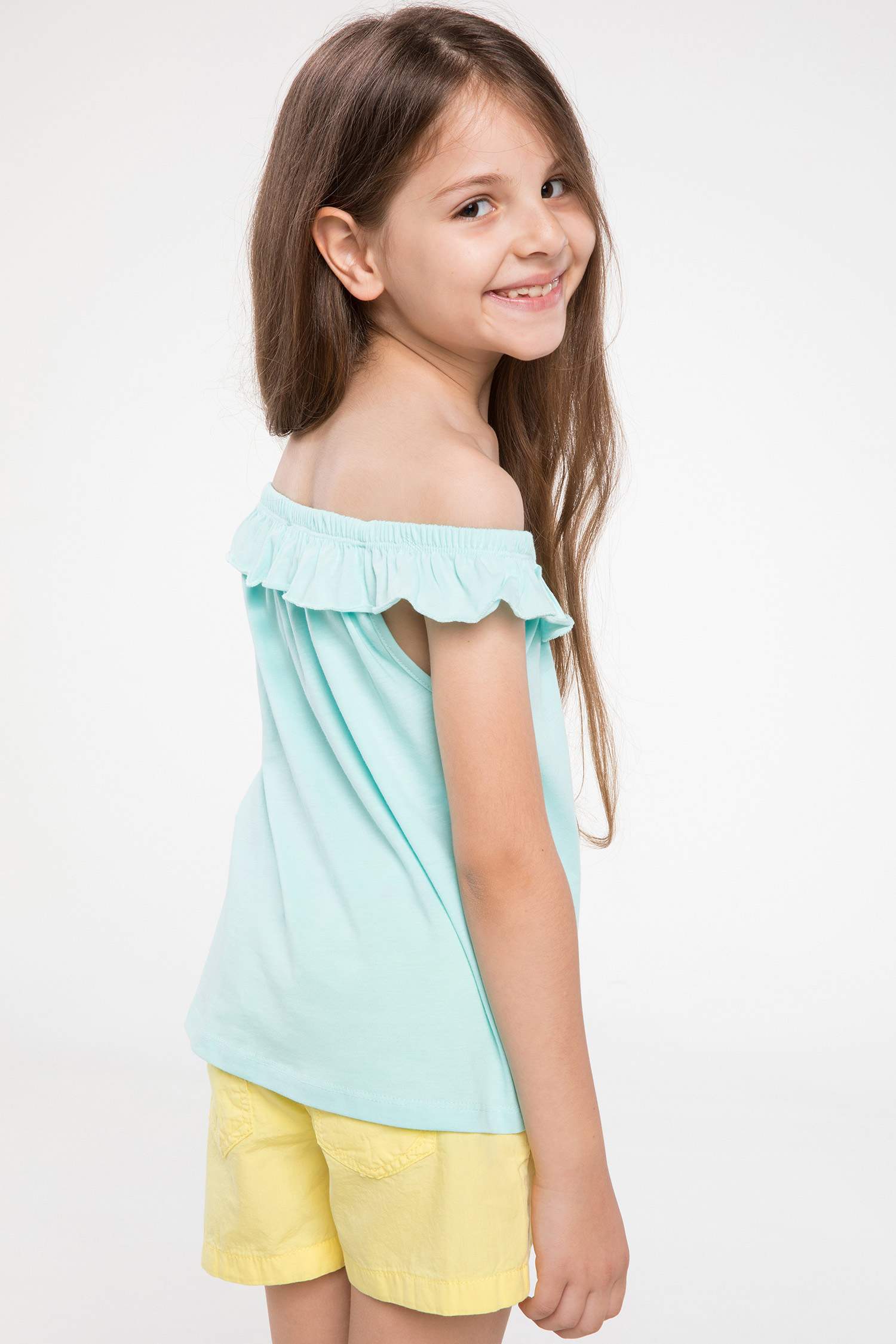Defacto Yaka Fırfır Detaylı T-shirt. 4 Defacto Yaka Fırfır Detaylı T-shirt. 4
