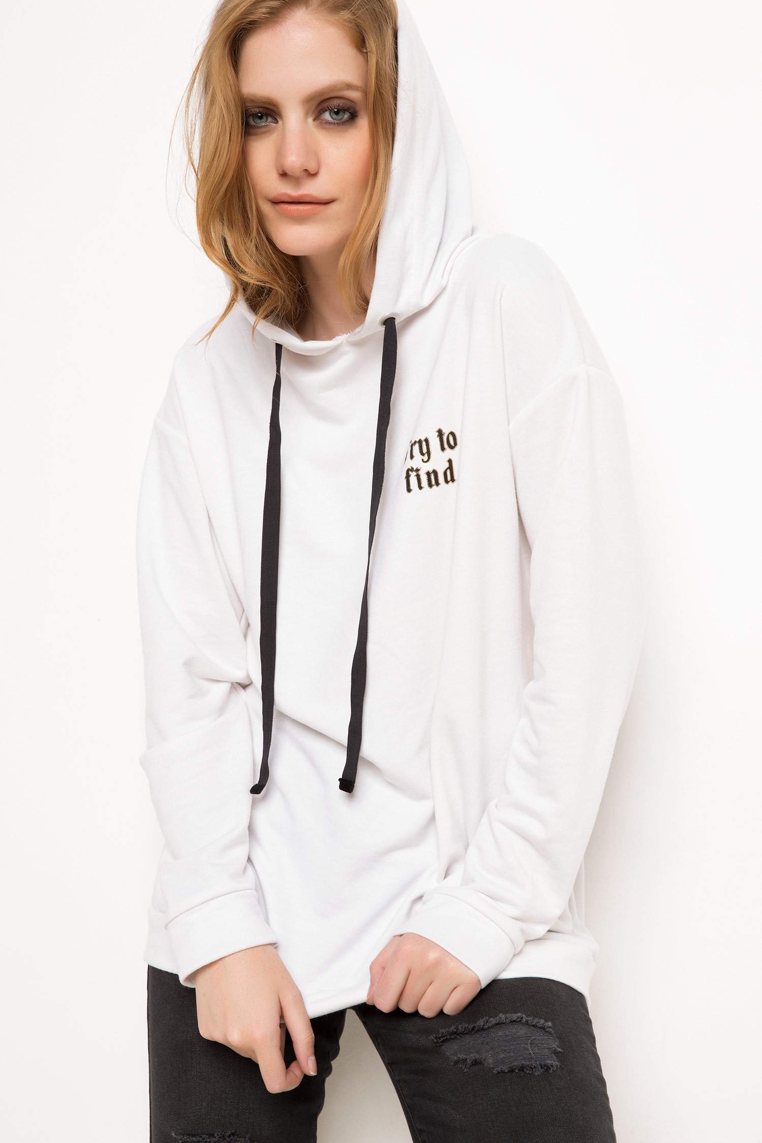 Defacto Kapüşonlu Sweatshirt. 3 Defacto Kapüşonlu Sweatshirt. 3