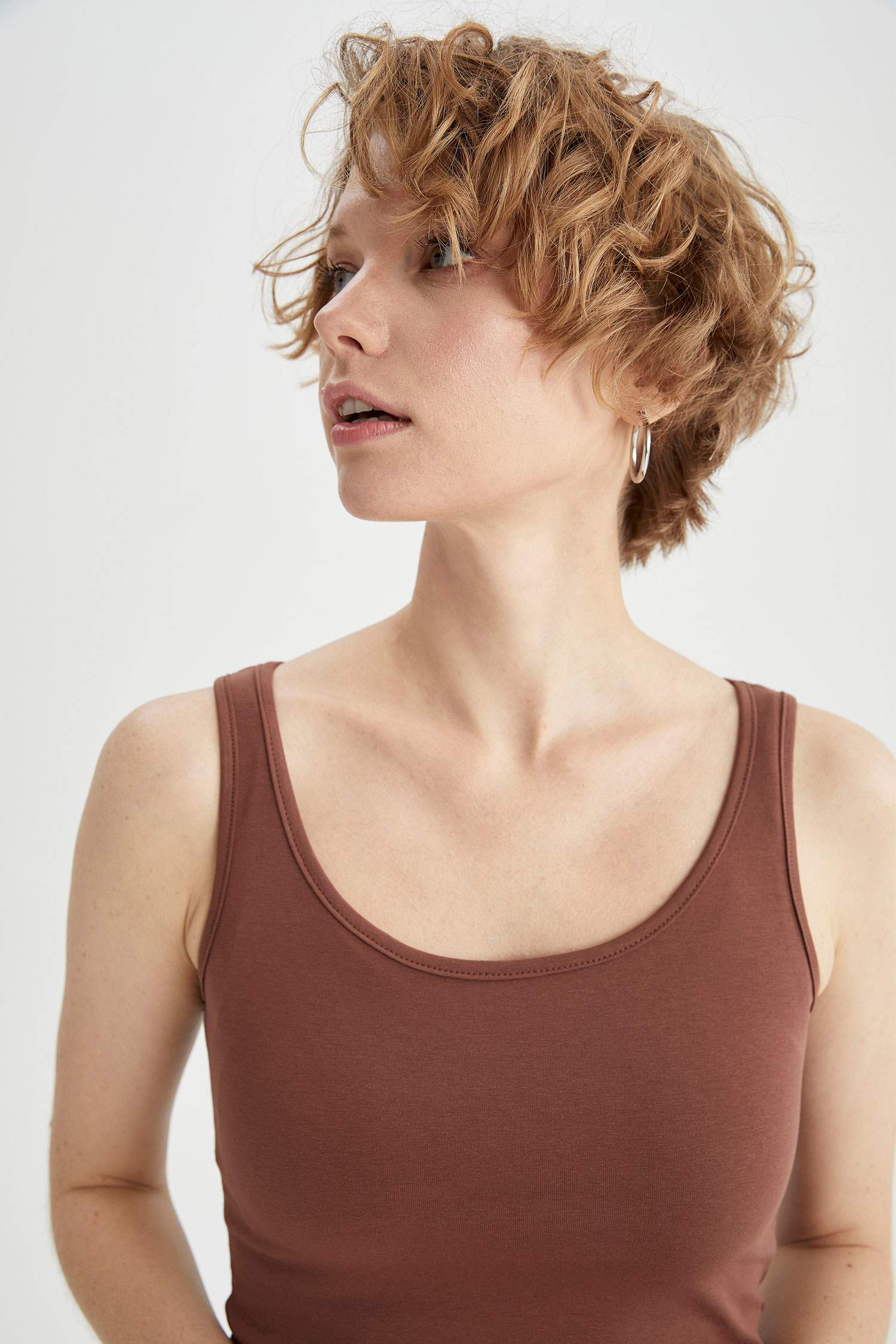 Askılı Basic Slim Fit Atlet
