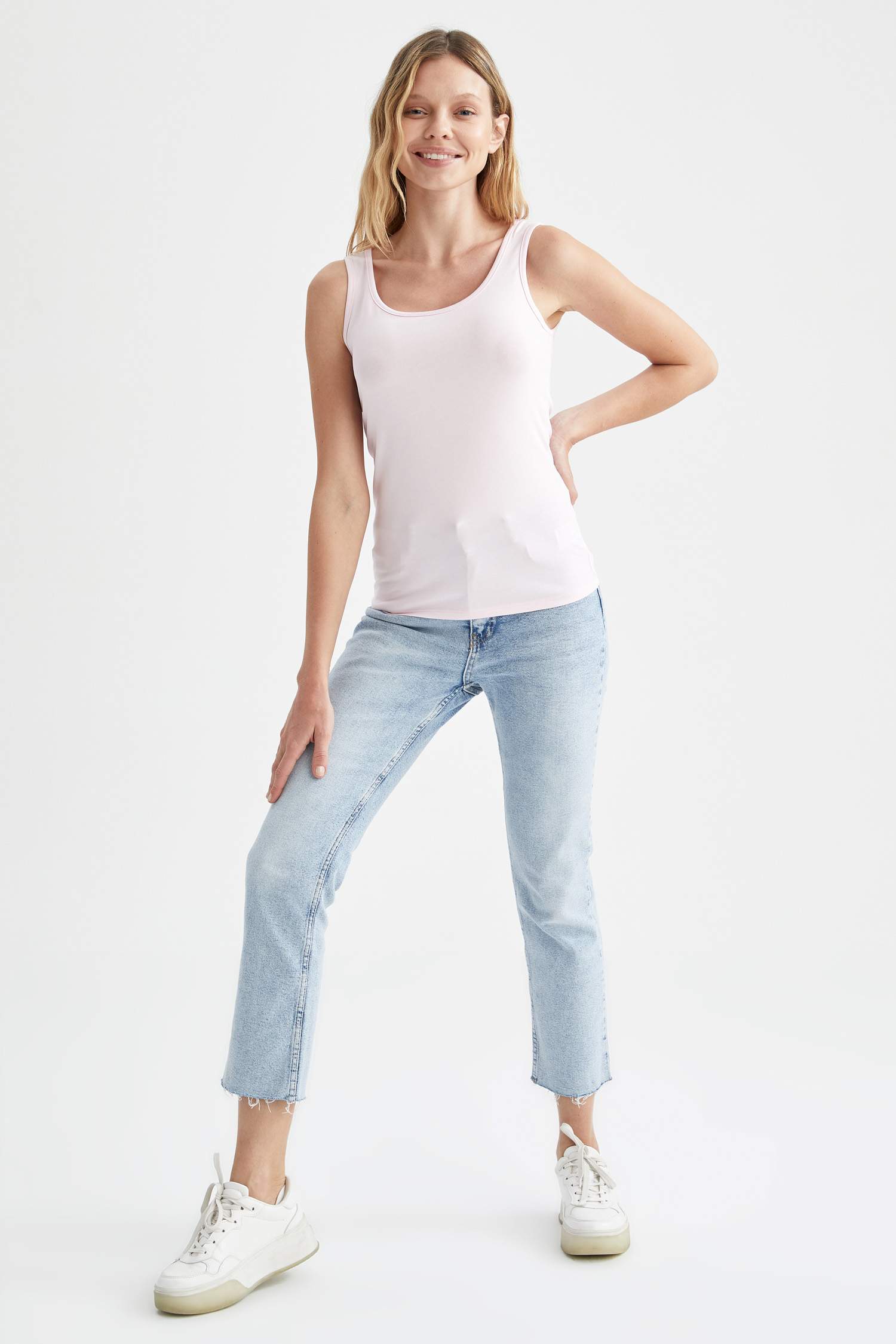 Askılı Basic Slim Fit Atlet