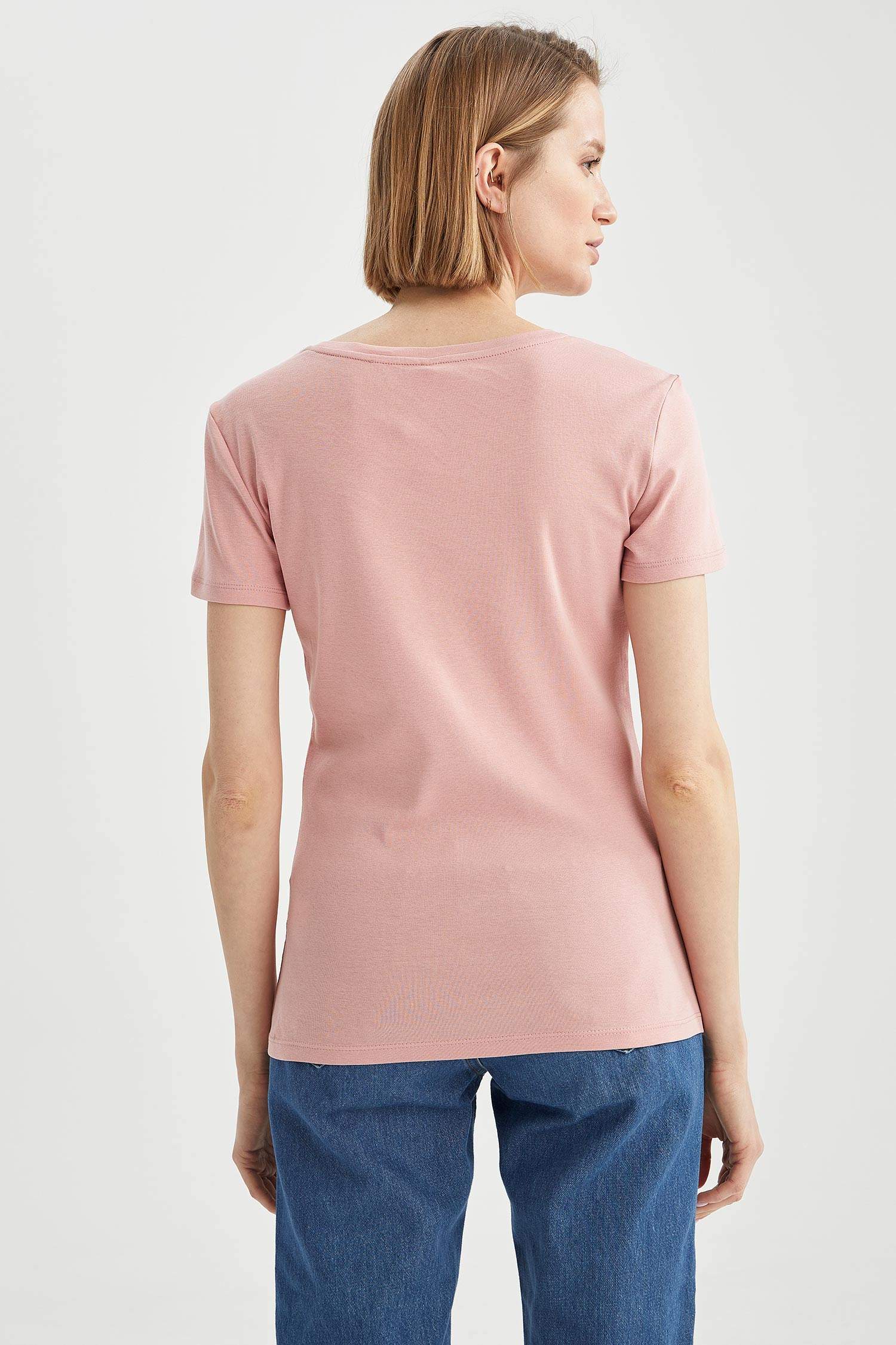 Slim Fit V Yaka Basic Kısa Kollu Tişört