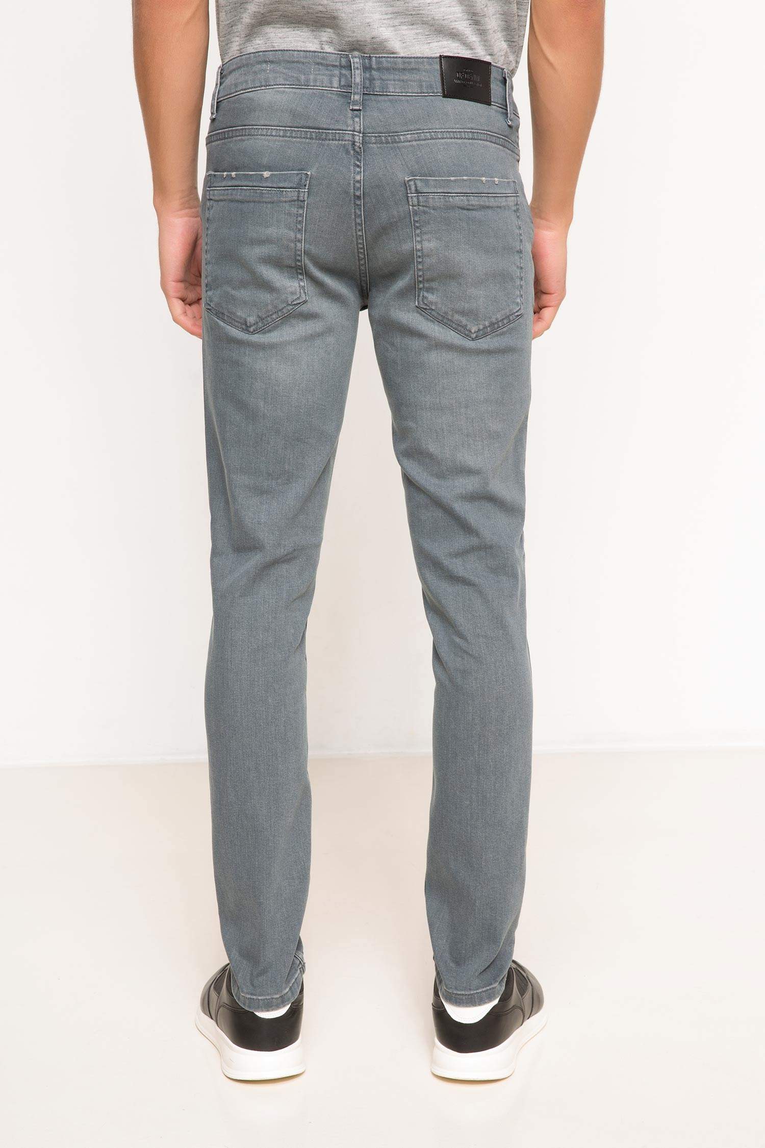 Defacto Carlo Skinny Fit Düşük Bel Ekstra Dar Paça Denim Pantolon. 3 Defacto Carlo Skinny Fit Düşük Bel Ekstra Dar Paça Denim Pantolon. 3