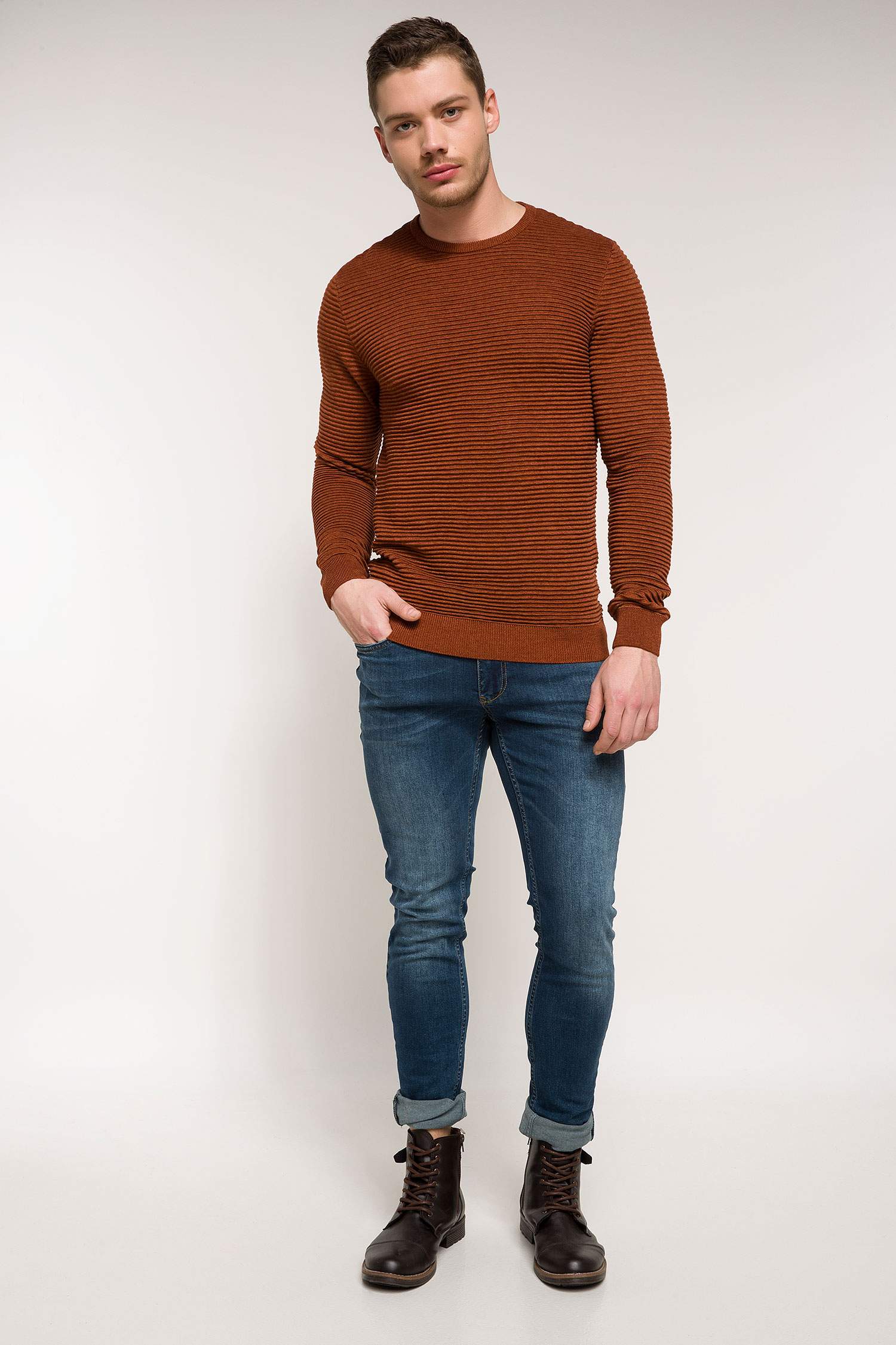 Defacto Bisiklet Yaka Kazak. 2 Defacto Bisiklet Yaka Kazak. 2