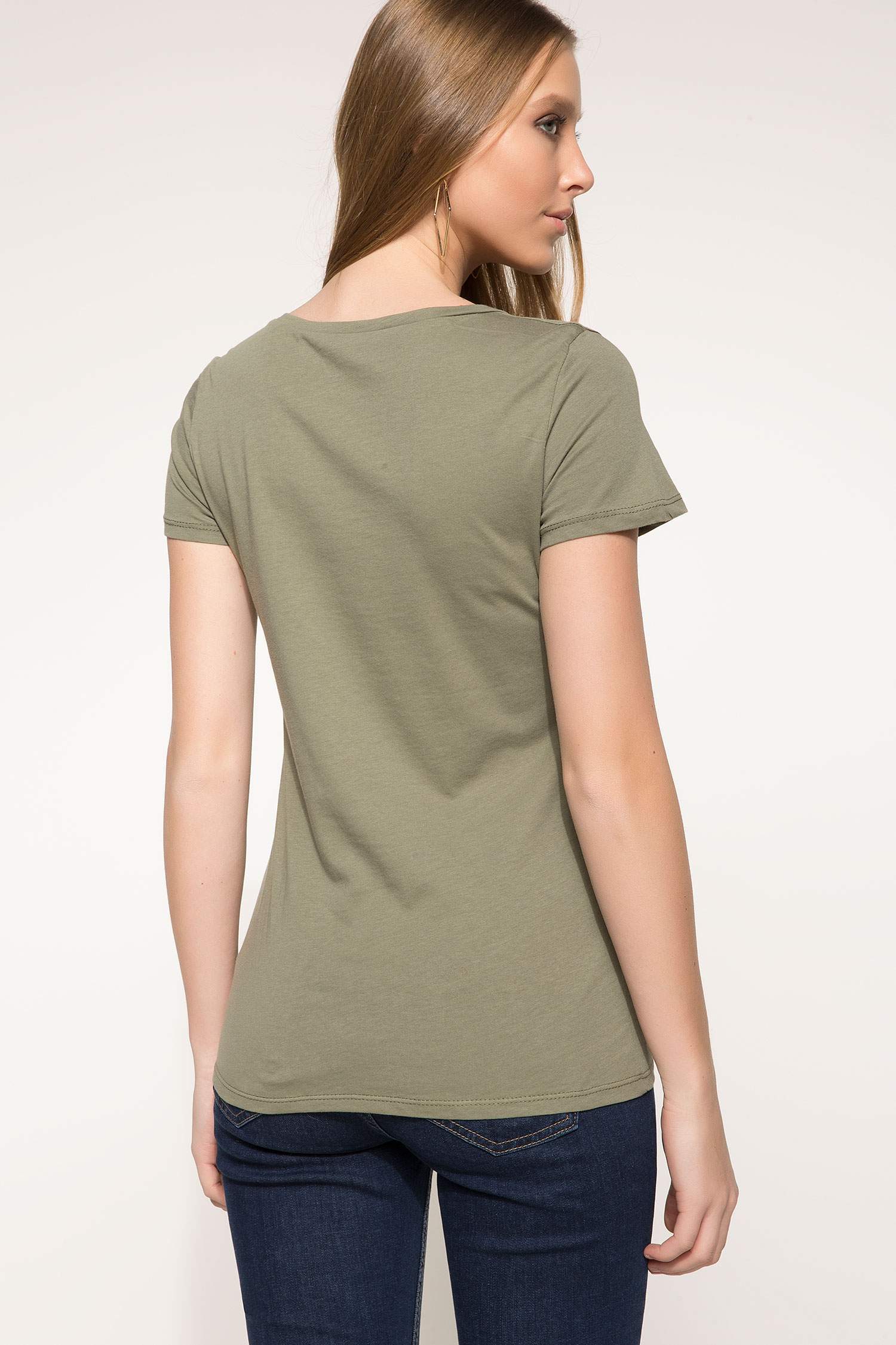 Defacto Kısa Kollu T-shirt. 4 Defacto Kısa Kollu T-shirt. 4