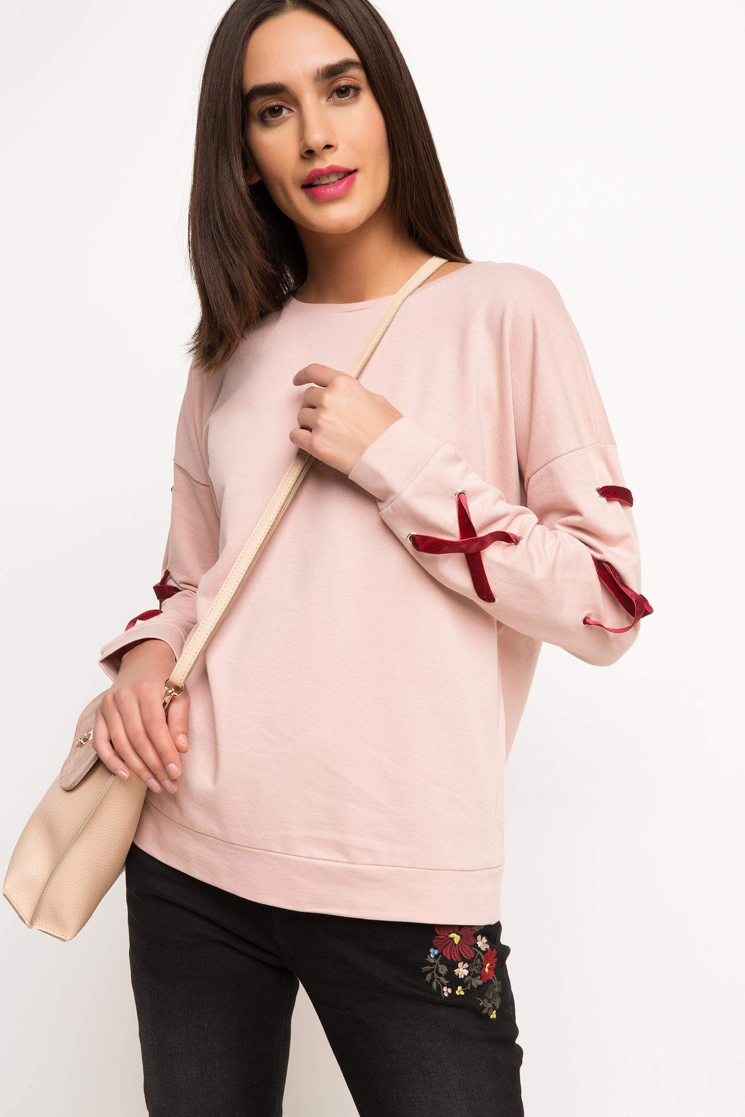 Defacto Kadife Detaylı Sweatshirt. 1 Defacto Kadife Detaylı Sweatshirt. 1