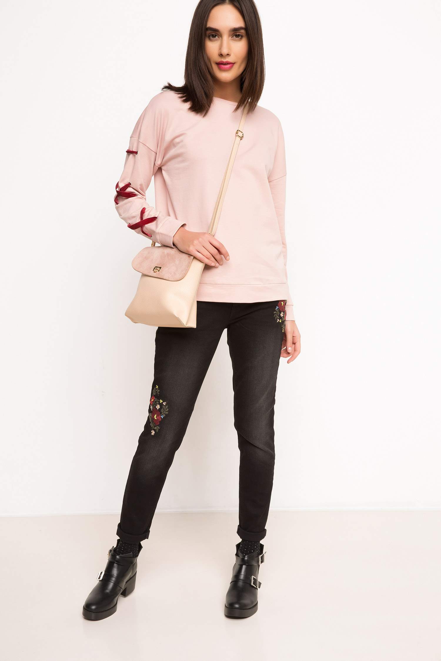 Defacto Kadife Detaylı Sweatshirt. 2 Defacto Kadife Detaylı Sweatshirt. 2