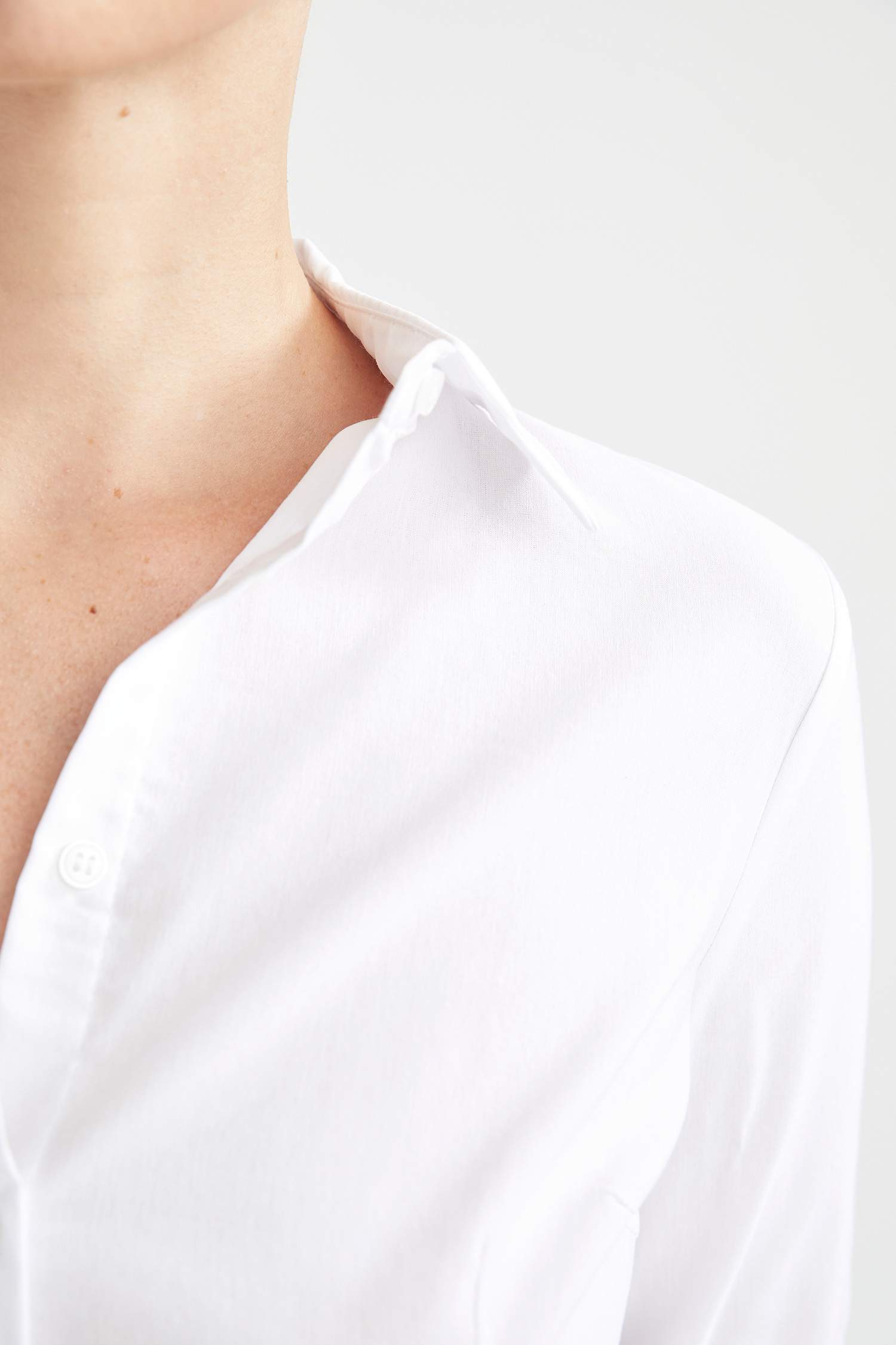Basic Uzun Kollu Slim Fit Gömlek