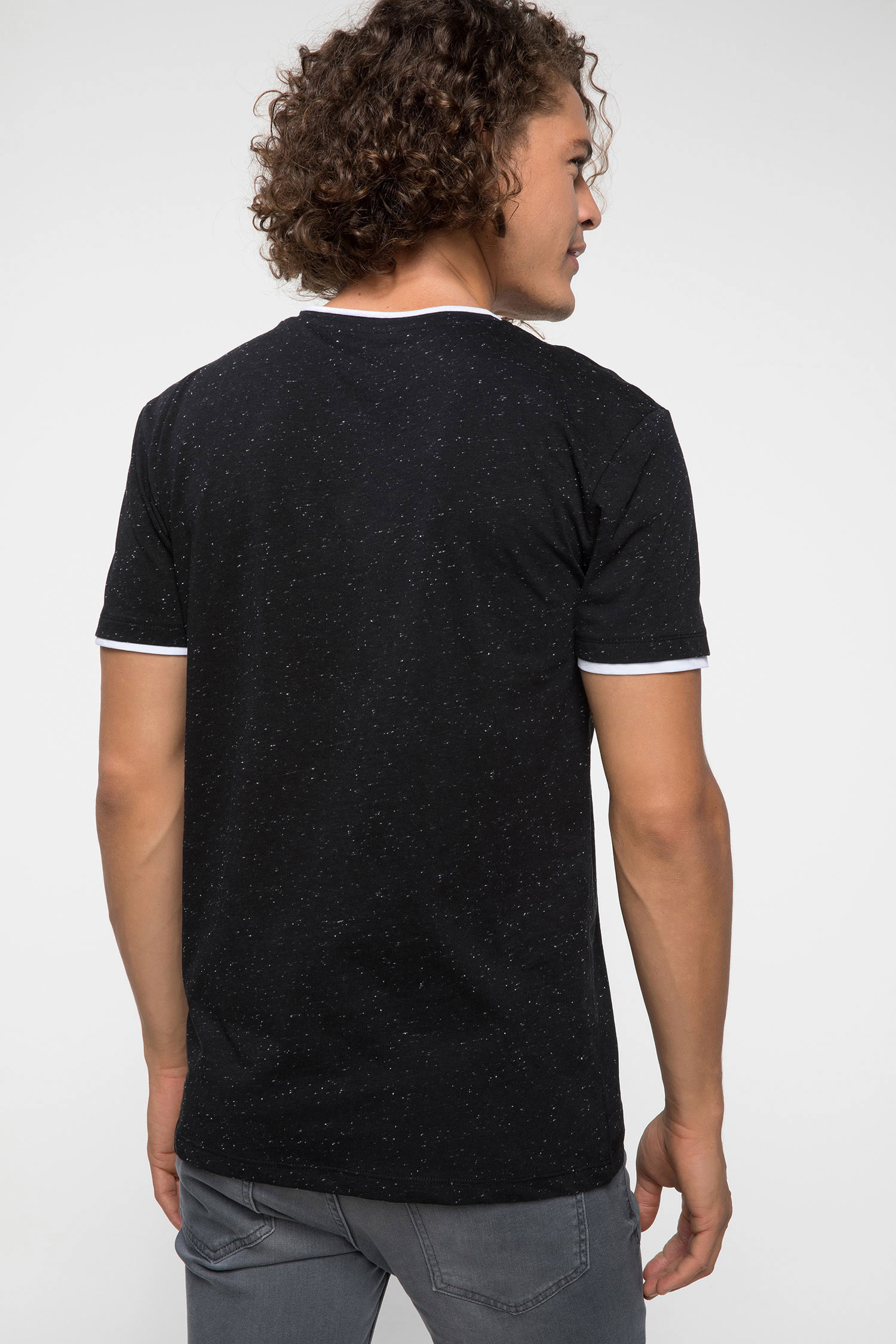 Defacto İstanbul Baskılı T-shirt. 4 Defacto İstanbul Baskılı T-shirt. 4