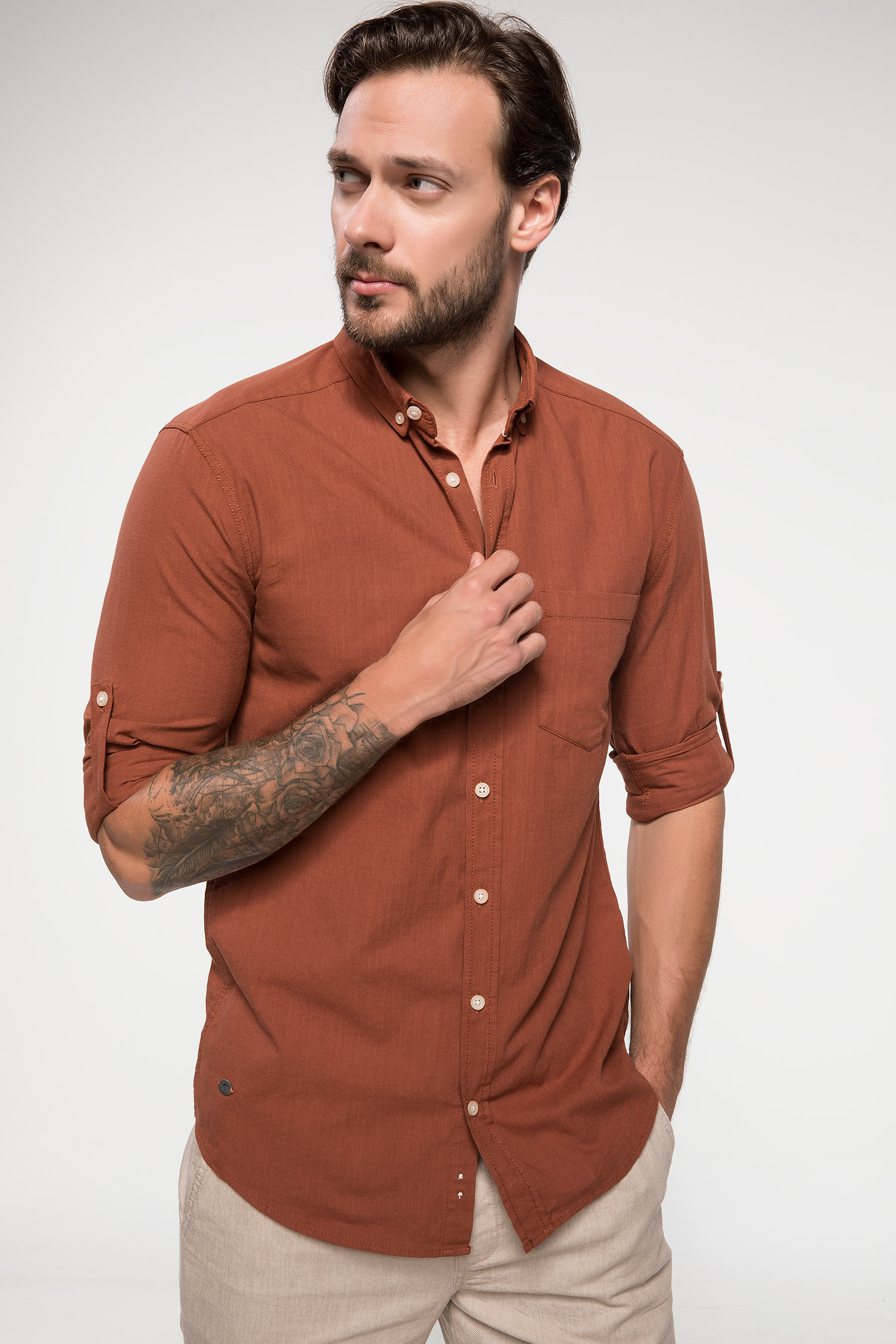 Defacto Tek Cep Slim Fit Gömlek. 4 Defacto Tek Cep Slim Fit Gömlek. 4